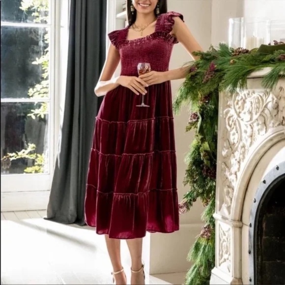 O.P.T. Velvet Midi Dress - think Hill House M - Picture 1 of 13
